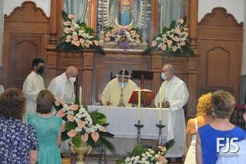 Solemne función religiosa en el templo de Lomo Magullo en honor de la Virgen de las Nieves/Francisco Javier Santana.